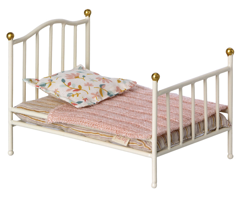 Maileg | Vintage Bed Mouse Off White-Scandikid